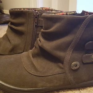 Blowfish ankle boots women's size 8 NEW